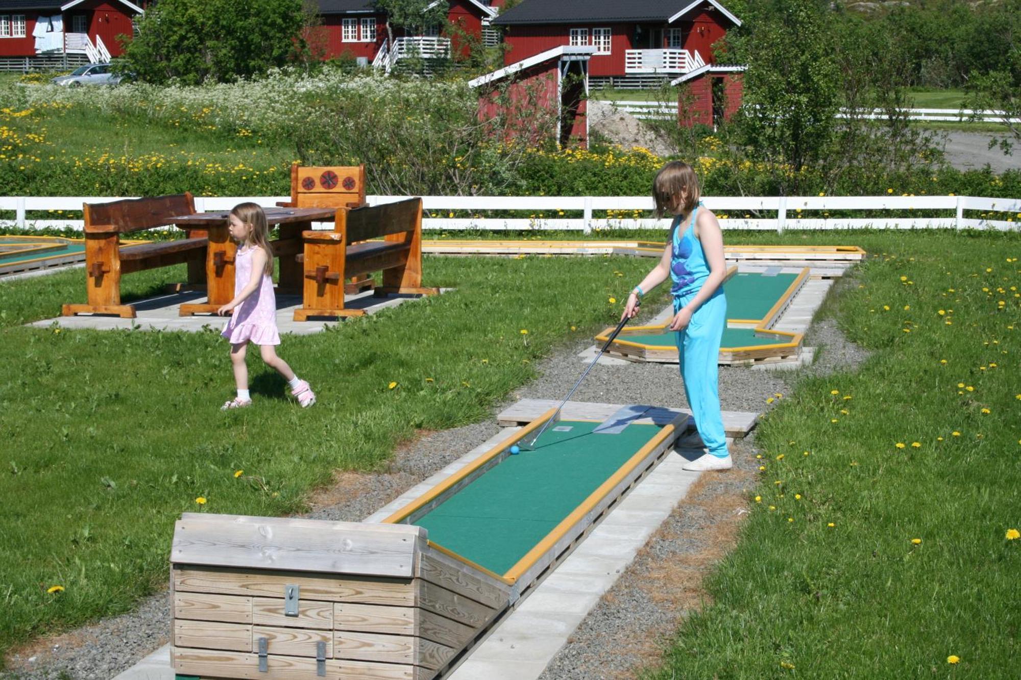 Offersoy Feriesenter Hotel Buitenkant foto